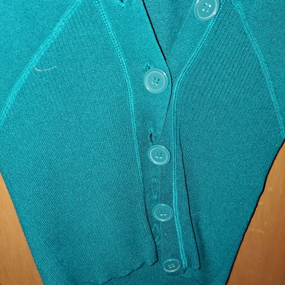 Sweater - Picture 2 of 4